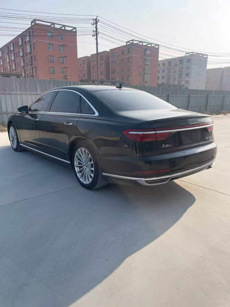 运城21年奥迪A8L9