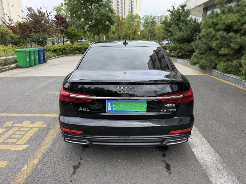 济宁19年奥迪A6L9