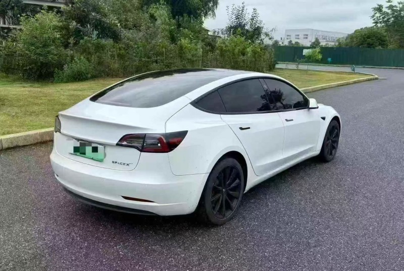 湖州20年特斯拉MODEL 37