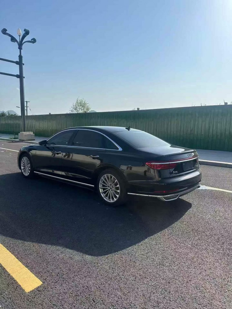 湖州20年奥迪A8L7