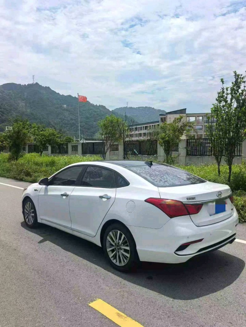 金华18年现代名图7