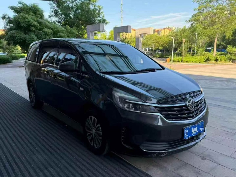 张家口21年别克GL82
