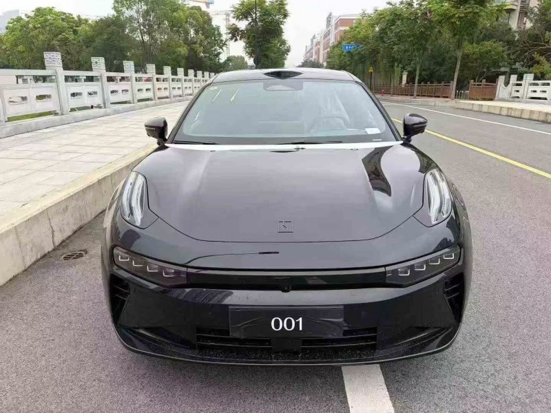绍兴26年极氪汽车0011