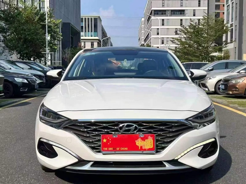 广州18年现代菲斯塔1