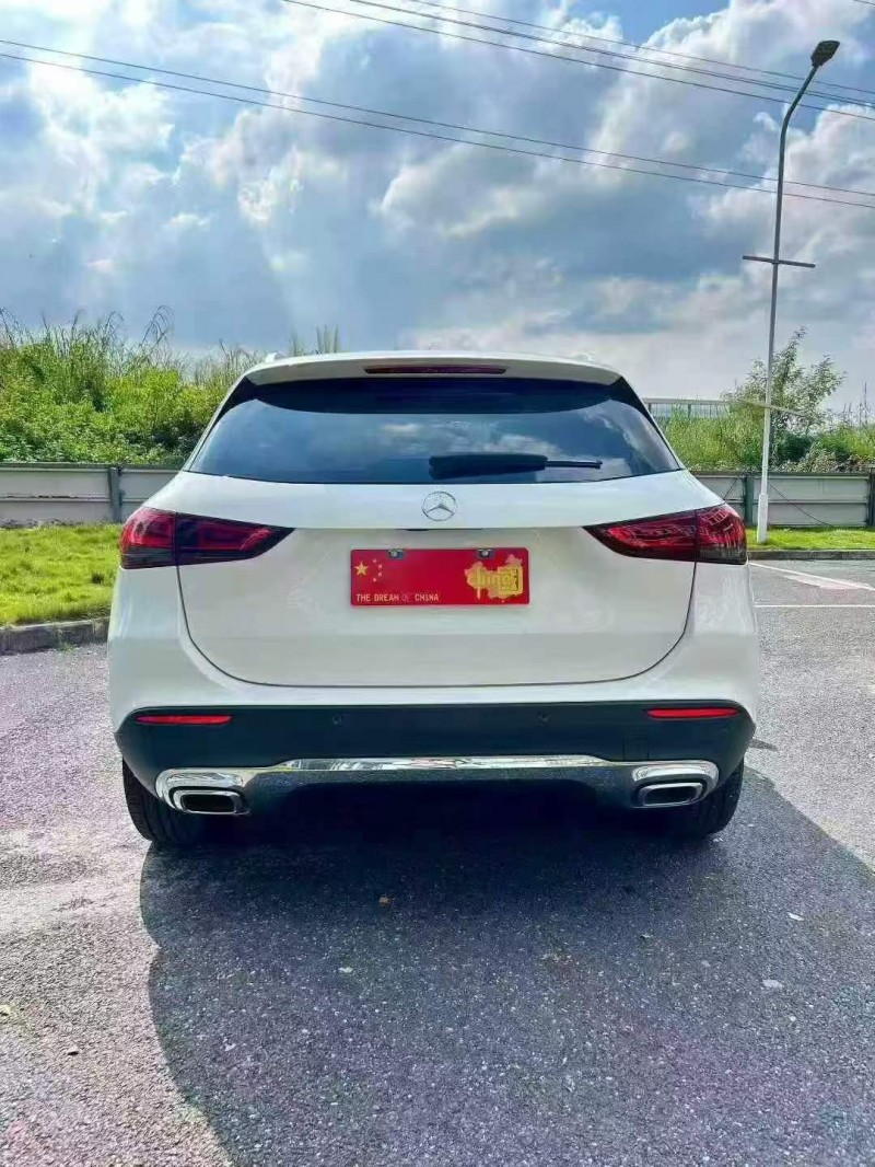 广州21年奔驰GLA8