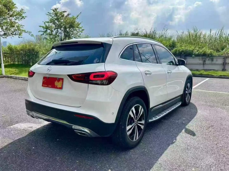广州21年奔驰GLA9