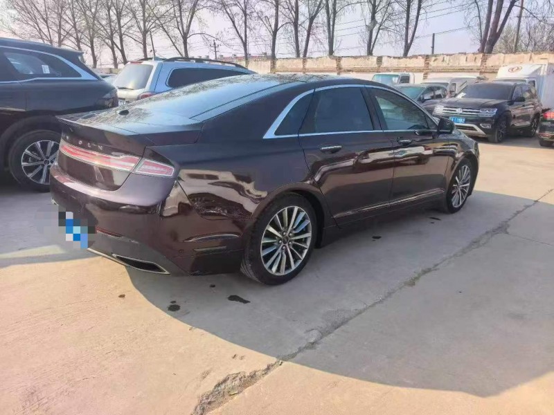 保定20年林肯MKZ8