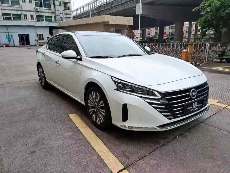 东莞23年日产天籁3