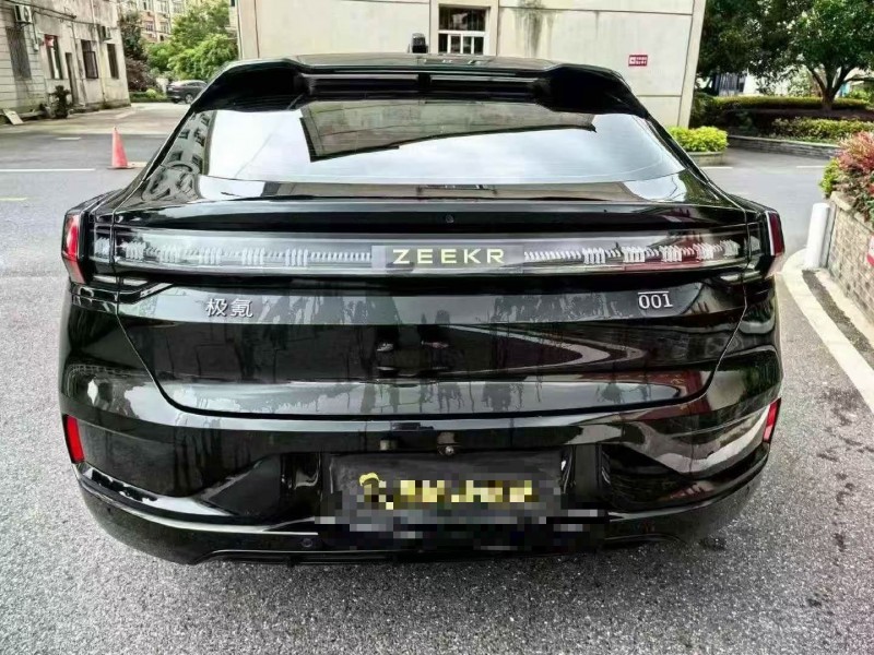 湖州22年极氪汽车0012