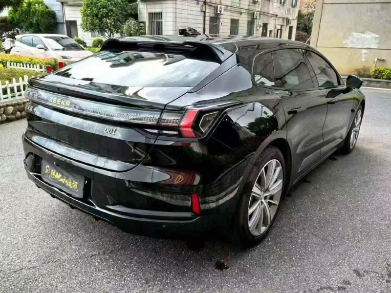 湖州22年极氪汽车0018