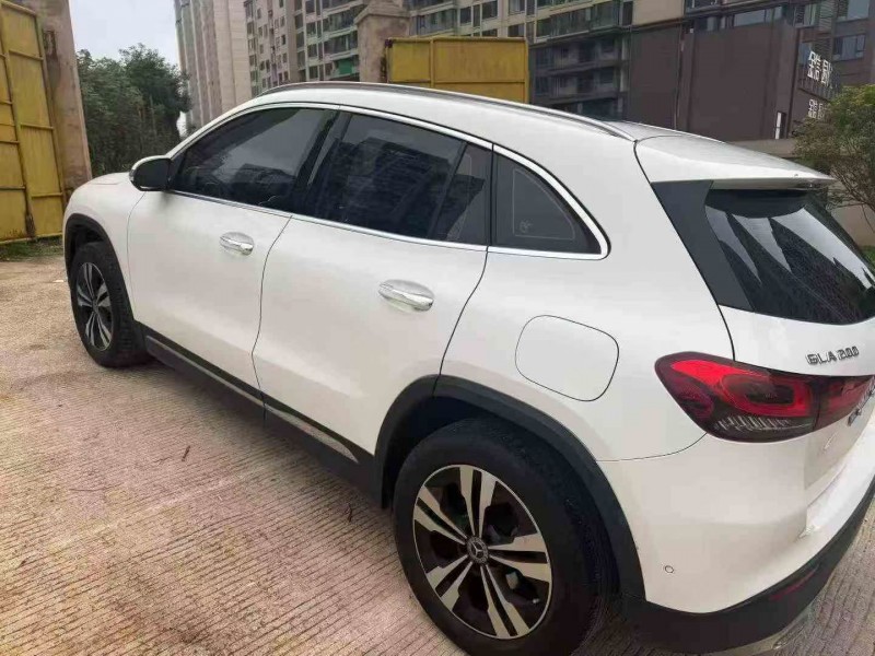 岳阳21年奔驰GLA7
