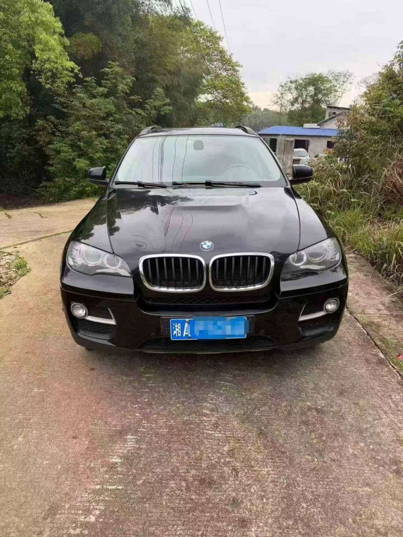 常德16年宝马X61