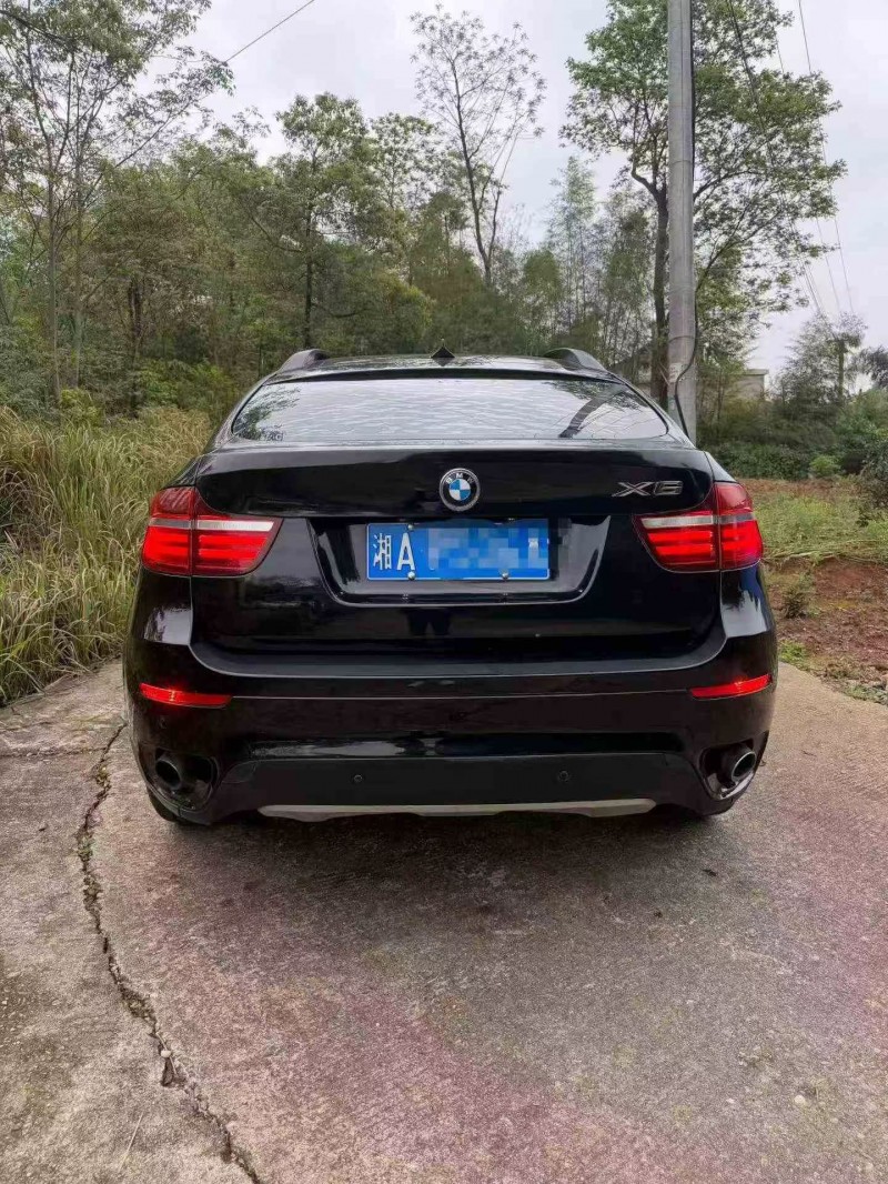 常德16年宝马X69
