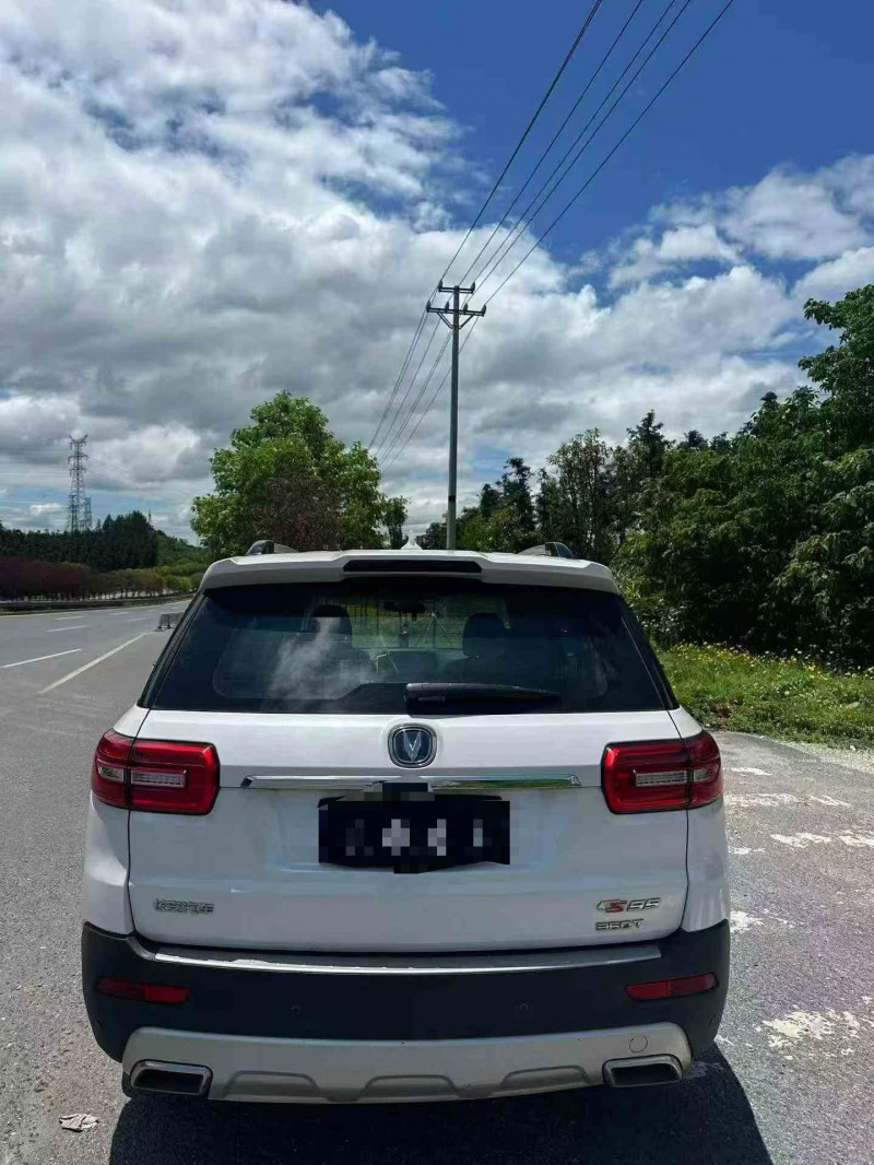 常德17年长安汽车CS759