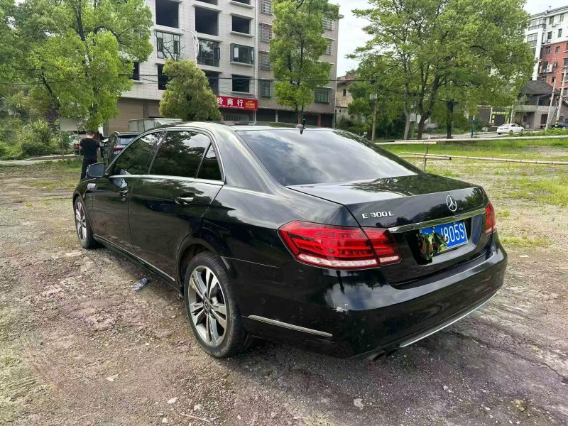 岳阳14年奔驰E8