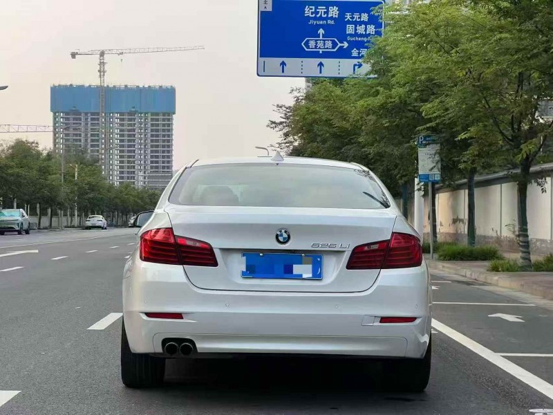 郑州13年宝马5系9