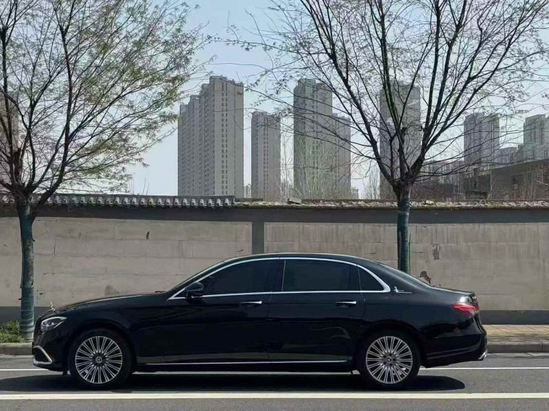 郑州21年奔驰E8