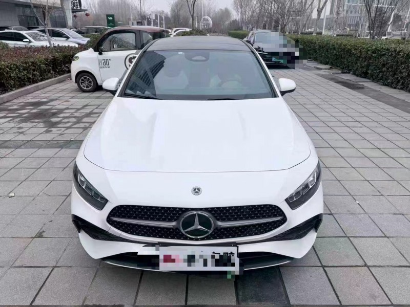济宁23年奔驰A1