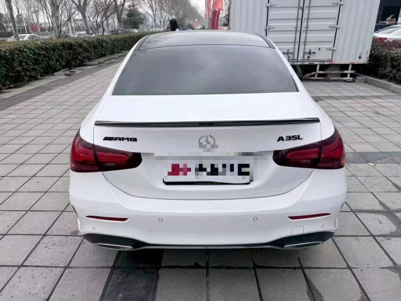 济宁23年奔驰A9