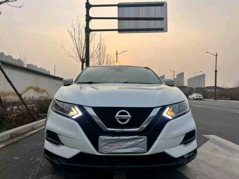 新乡22年日产逍客1