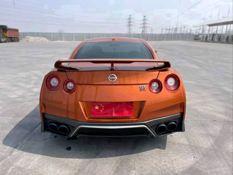 天津17年日产GT-R3