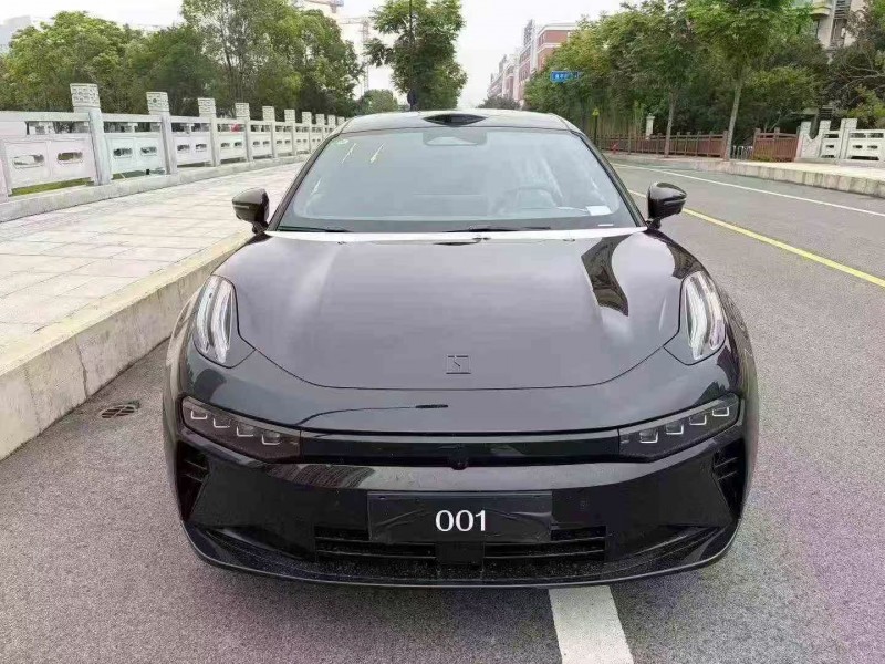 绍兴26年极氪汽车0011