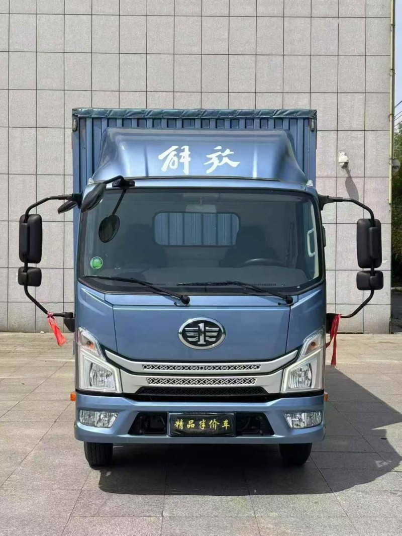 吉林25年解放箱货J61