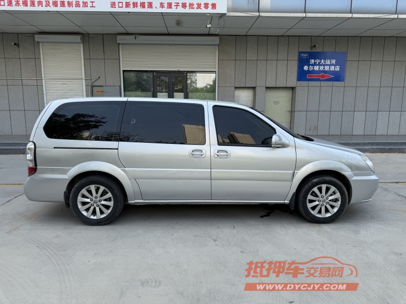 济宁15年别克GL84