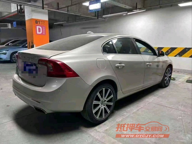 成都18年沃尔沃S60L5