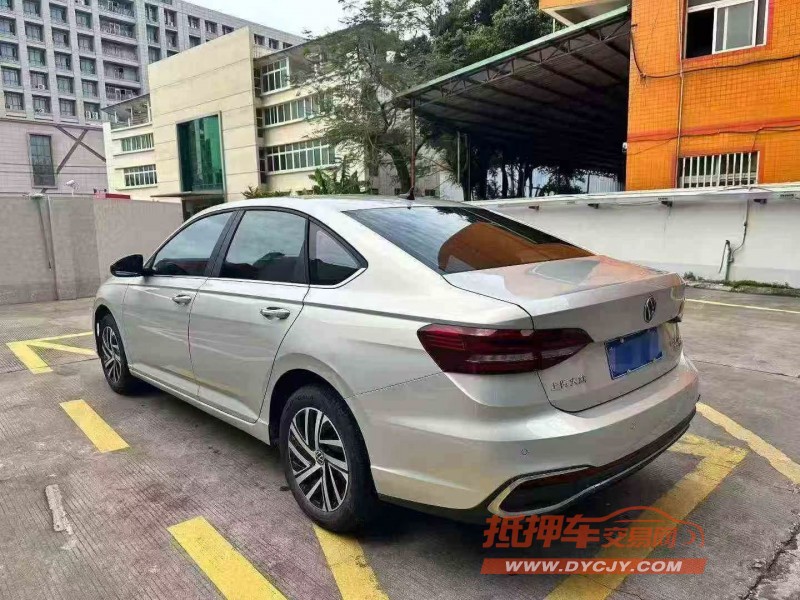 漳州23年大众朗逸8