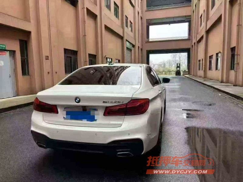 重庆17年宝马5系6
