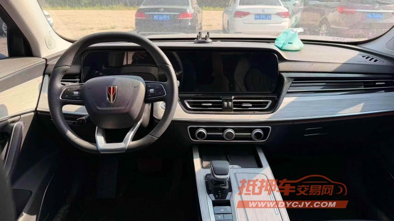 新乡25年红旗HS56