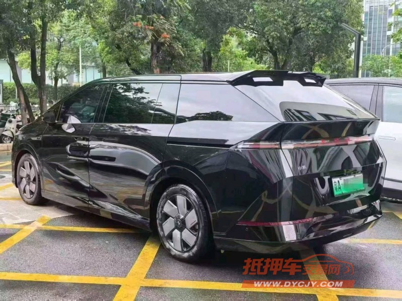 深圳25年小鹏汽车X99