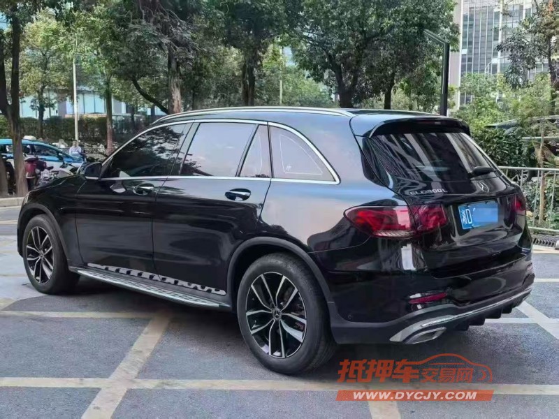 成都22年奔驰GLC7