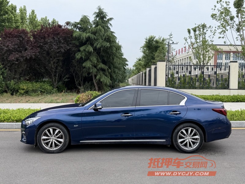 济宁20年英菲尼迪Q50L3