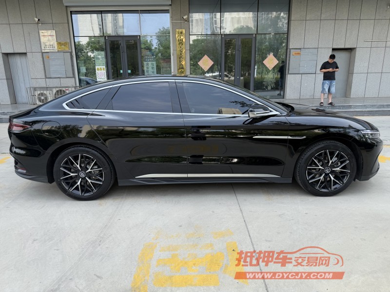 济宁25年比亚迪汉9
