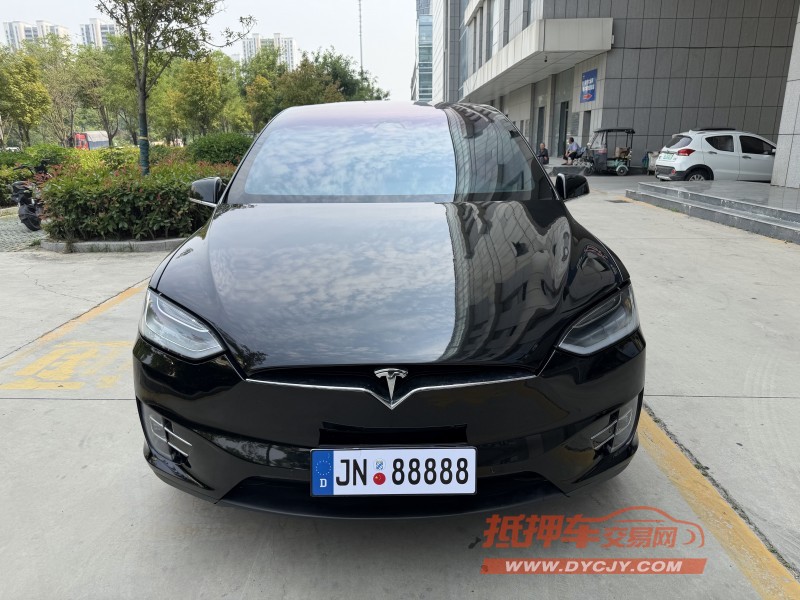 济宁19年特斯拉MODEL X1