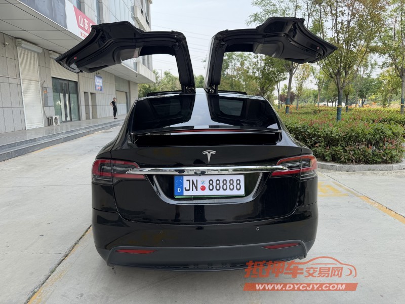 济宁19年特斯拉MODEL X4