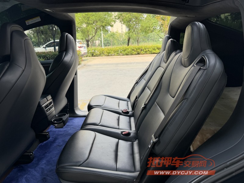 济宁19年特斯拉MODEL X8