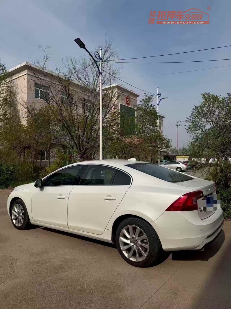 济宁16年沃尔沃S60L8