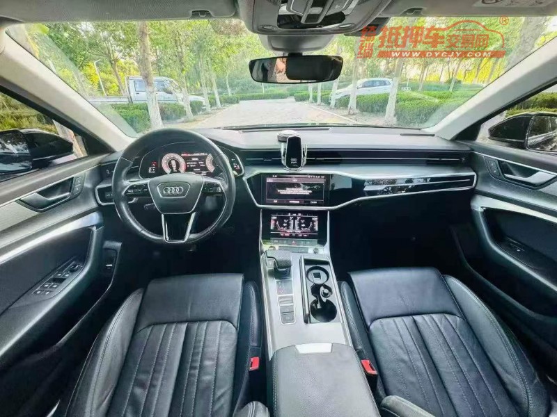 济宁22年奥迪A6L5