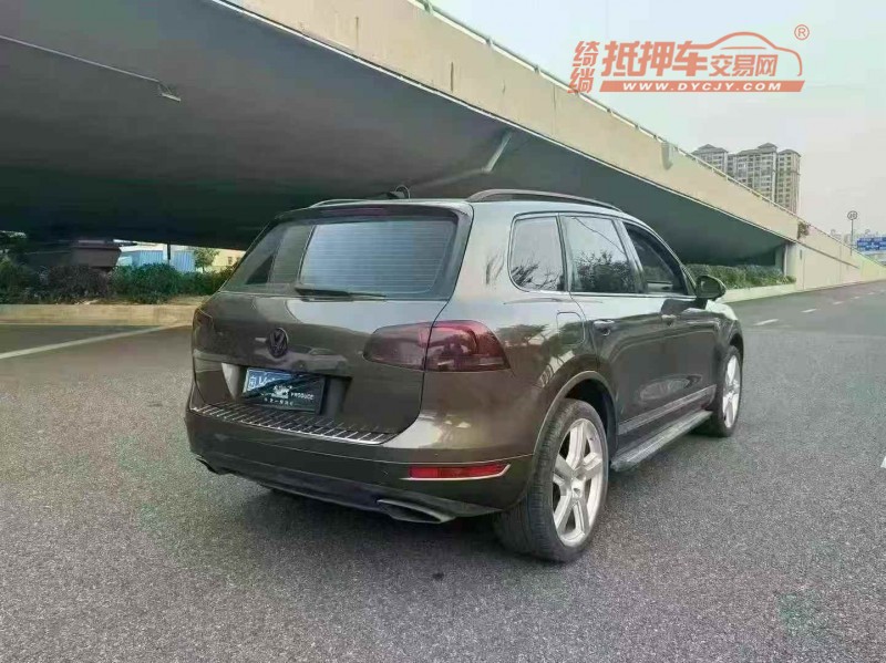广州14年大众途锐8