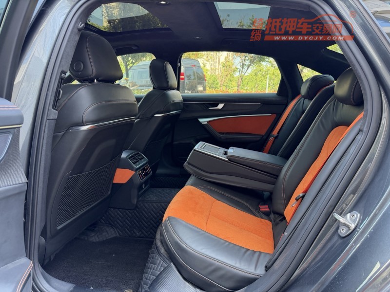 济宁21年奥迪A6L9