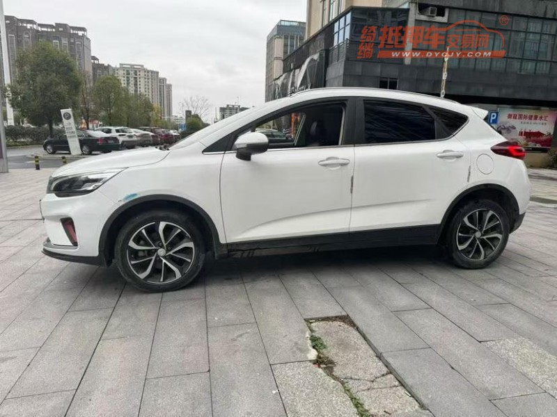 吉安21年吉利帝豪2