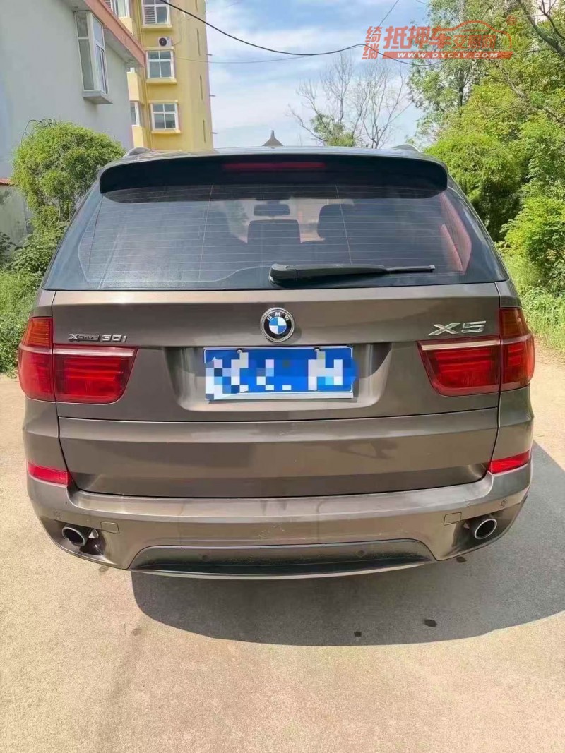 东营13年宝马X59