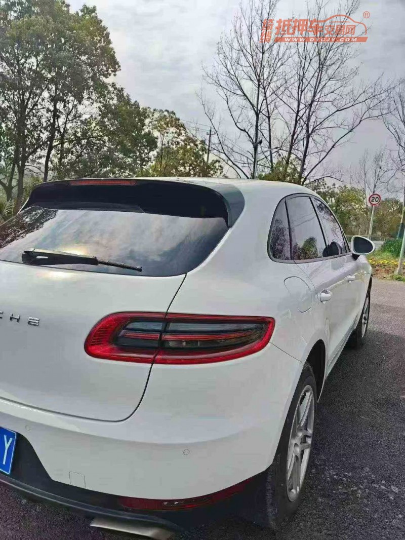 淮北16年保时捷Macan8