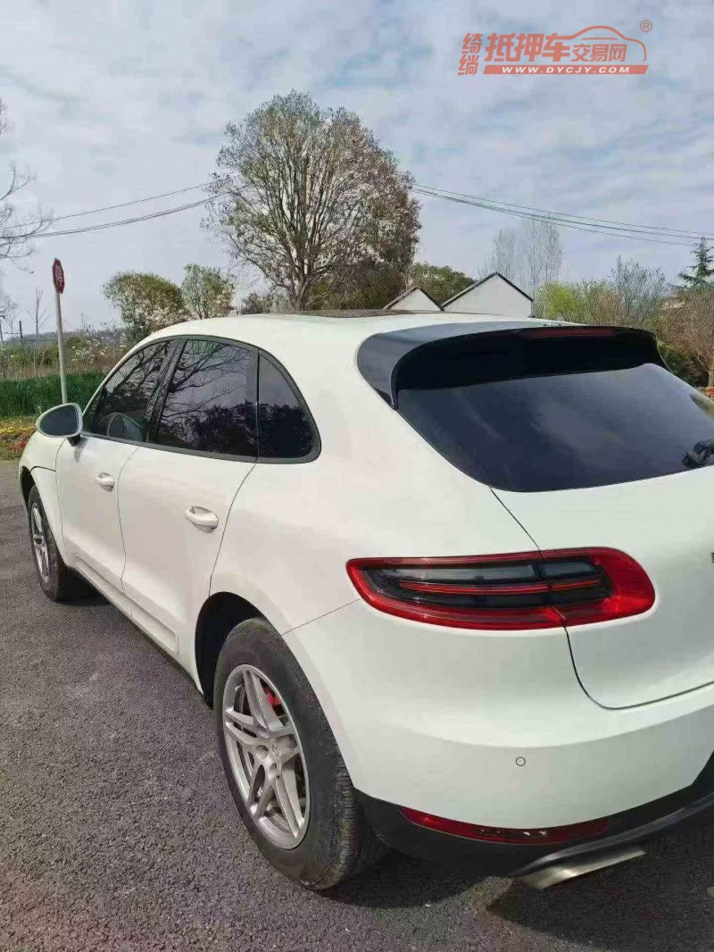淮北16年保时捷Macan9