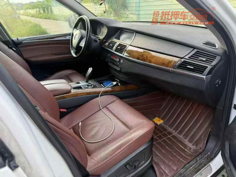 东营13年宝马X54