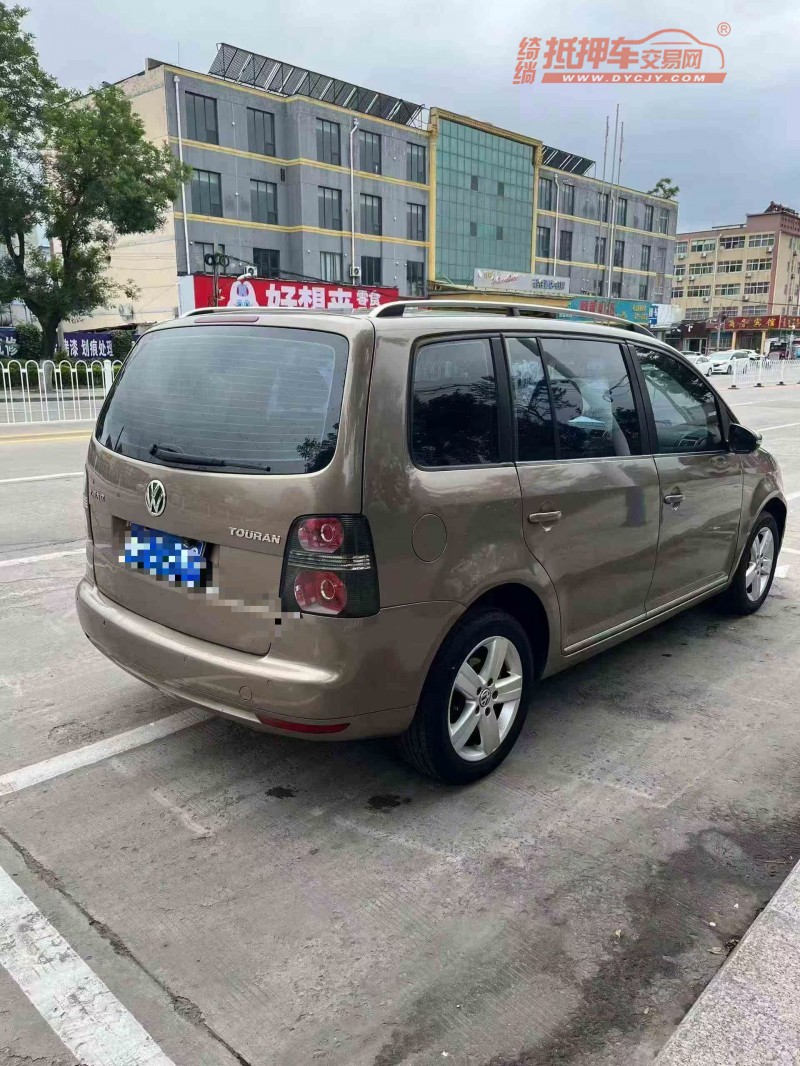 东营16年大众途安8