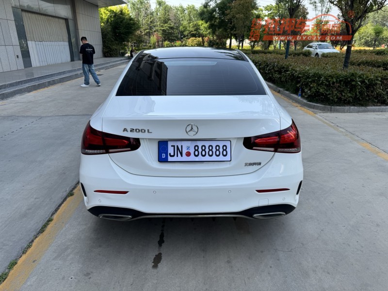 济宁21年奔驰A6